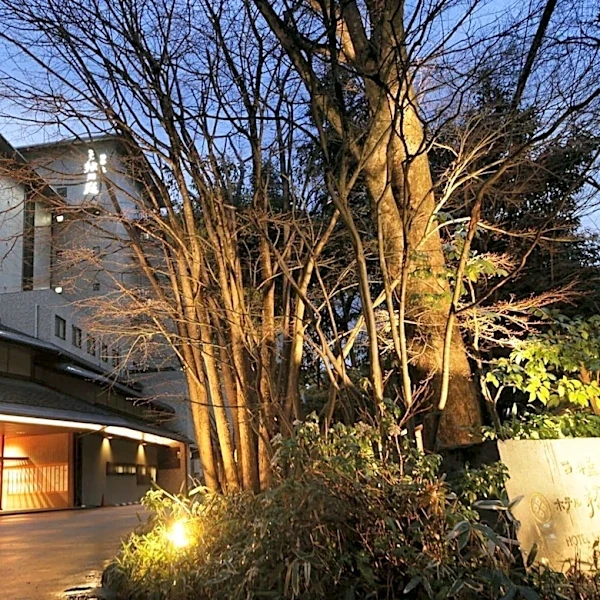 五万坪の大庭園に佇む隠れ家宿「西村屋ホテル招月庭」。静けさと自然美に包まれ、心からくつろげるひとときを【兵庫県で泊まってよかった】