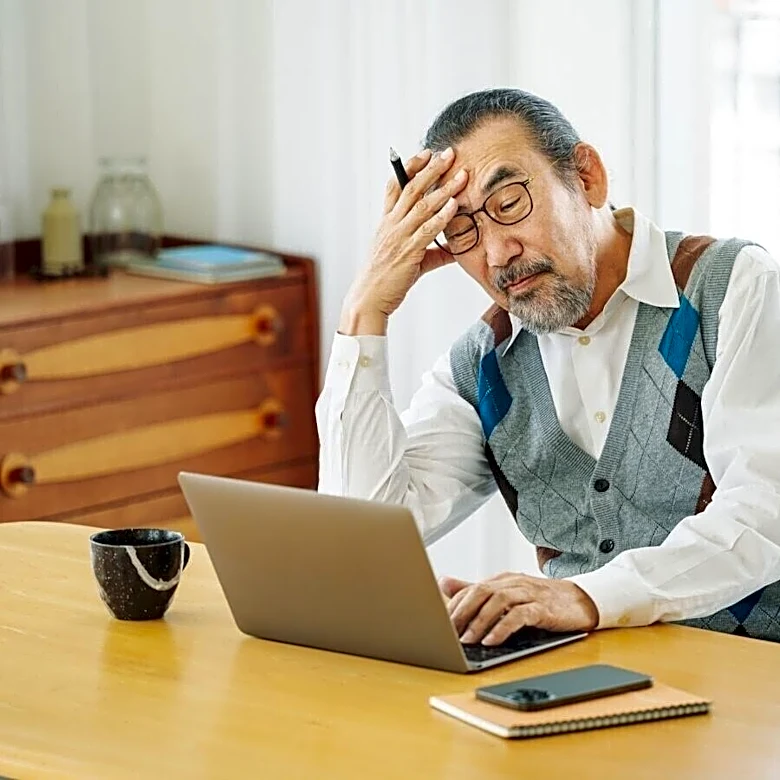 年金月6万5640円「ガスを止め、テレビがないのでネットが娯楽」貯金1400万円・66歳男性の老後