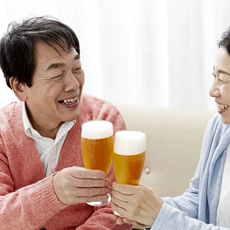 貯蓄7000万円「夕方に夫婦で晩酌。ABEMAで十両から相撲を観る」67歳男性の自由な年金生活