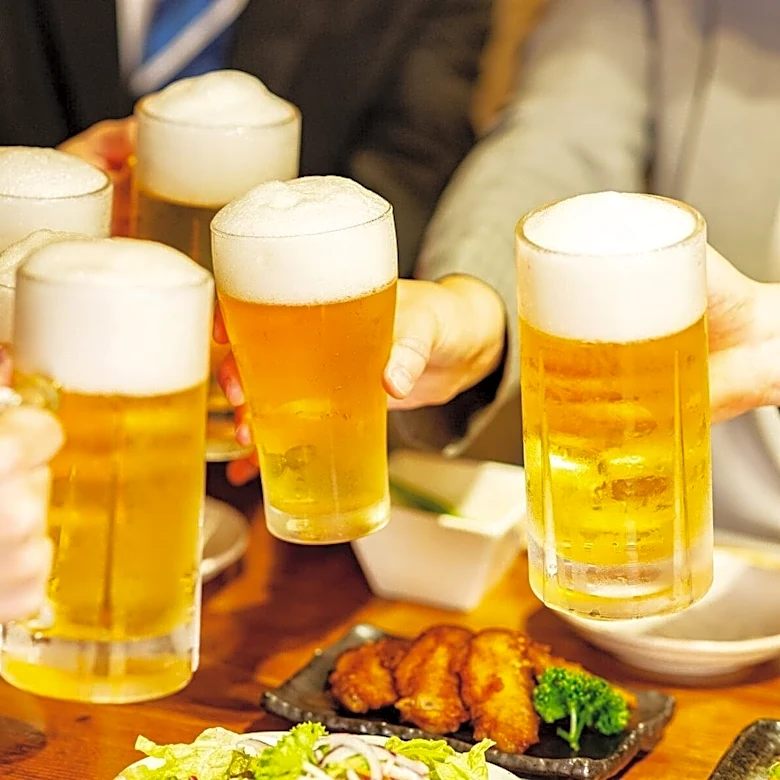 家なら数百円のビール、飲み会で倍払うのはムダ？「損しない人」がやっている“良い散財”の基準