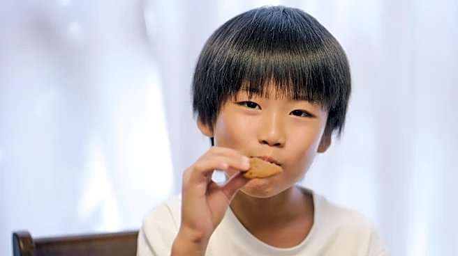 「海外限定や発売前のお菓子も入っている」家族5人で毎年楽しむ46歳女性の愛用株主優待