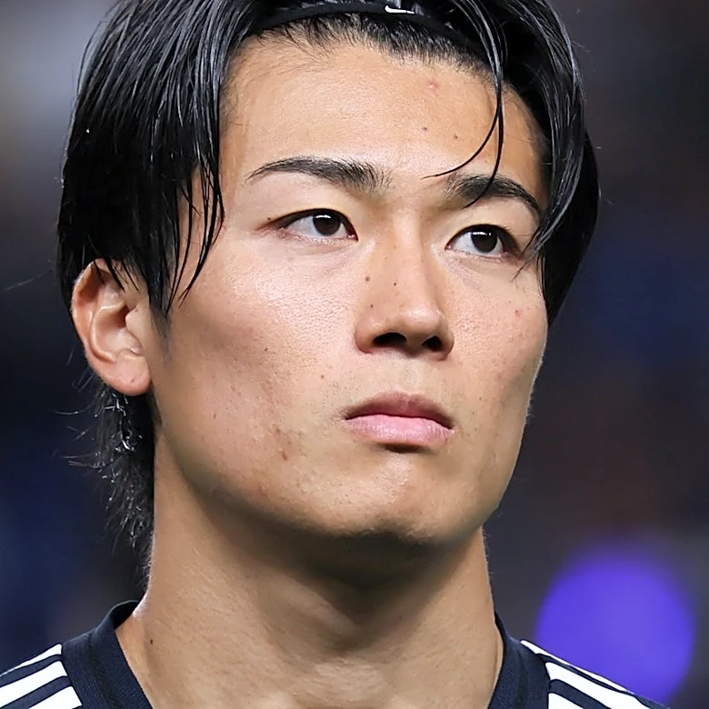 「俳優さんみたい…！」中村敬斗の警察官姿にSNSくぎづけ「爽やかすぎ」「まぶしいくらいにカッコイーッ」