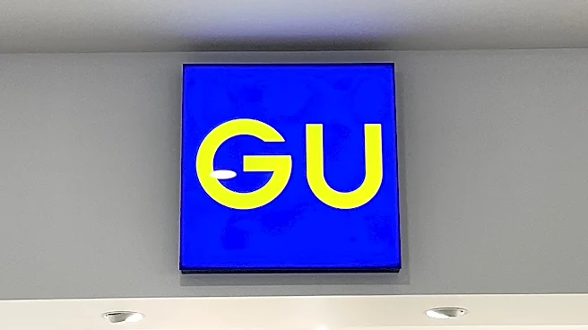「試着して感動」「探してたやつ」GUの『高見え天才パンツ』どこからでも美脚に見えてビックリしました!《着用レビュー》