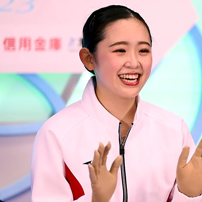 青木祐奈、ポケモンと氷上でダンス！ ピカチュウとの共演に「可愛いが大渋滞」「何この癒し空間」