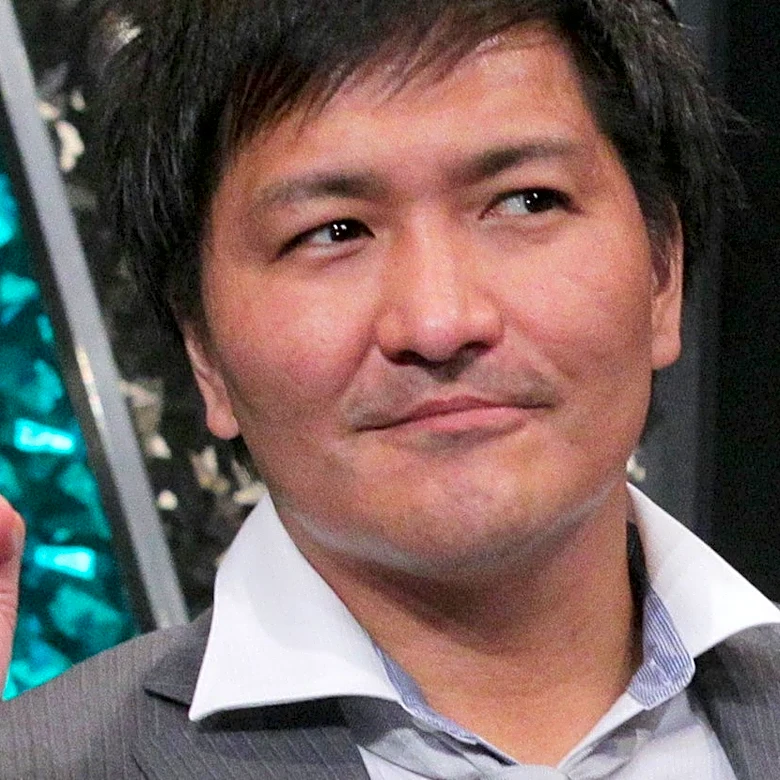 スリムクラブ真栄田、妻との2ショットを公開→「似てる！」「奥さんめっちゃかわいい」「ラブラブ」と反響