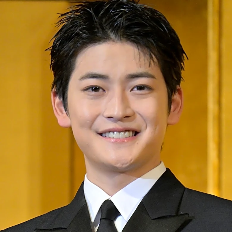 「プロのような包丁さばき」高橋文哉の野菜の切り方にSNS驚き「流石としか言えない」