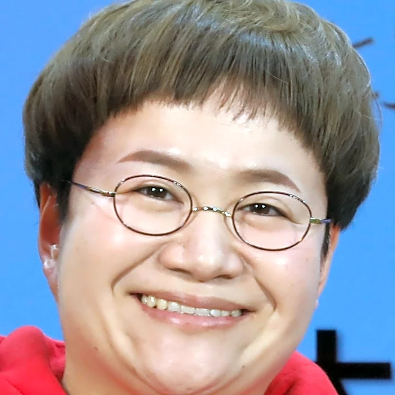 ハリセンボン・近藤春菜、親子でゆずのライブに参戦⇒「お父さんオシャレ！」「素敵な親孝行」と反響
