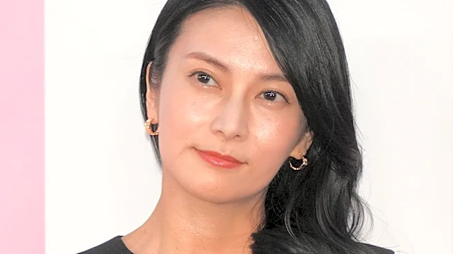 「おかあさん、そっくり!」柴咲コウの家族写真にSNS驚き「遺伝したんだ…」「ステキなご両親」
