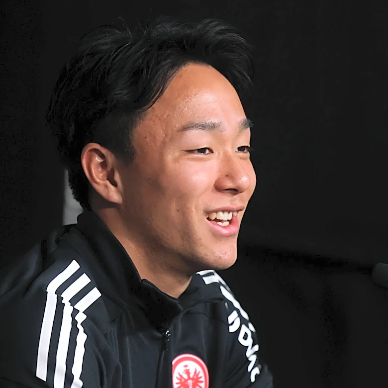フランクフルトで定位置確保目指す小杉啓太「プレシーズンは大きなチャンス」。神代慶人「僕にとって大きな意味」