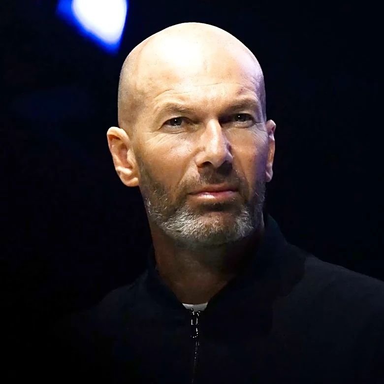 フランスがついにジネディーヌ・ジダンを代表監督として発表、長期契約も即締結へ