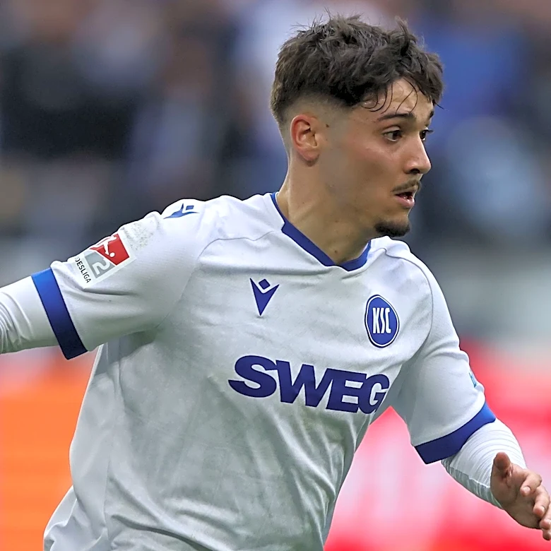 ユルゲン・クロップには、そのポジションに補強の必要がある。2部リーグ選手がDFBチームでのキャリアに「取り組んでいる」