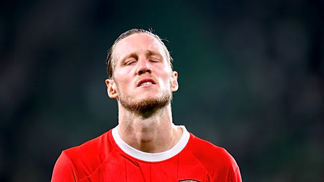 ボウト・ベグホルストは試合終了直後、もみ合いに巻き込まれた。