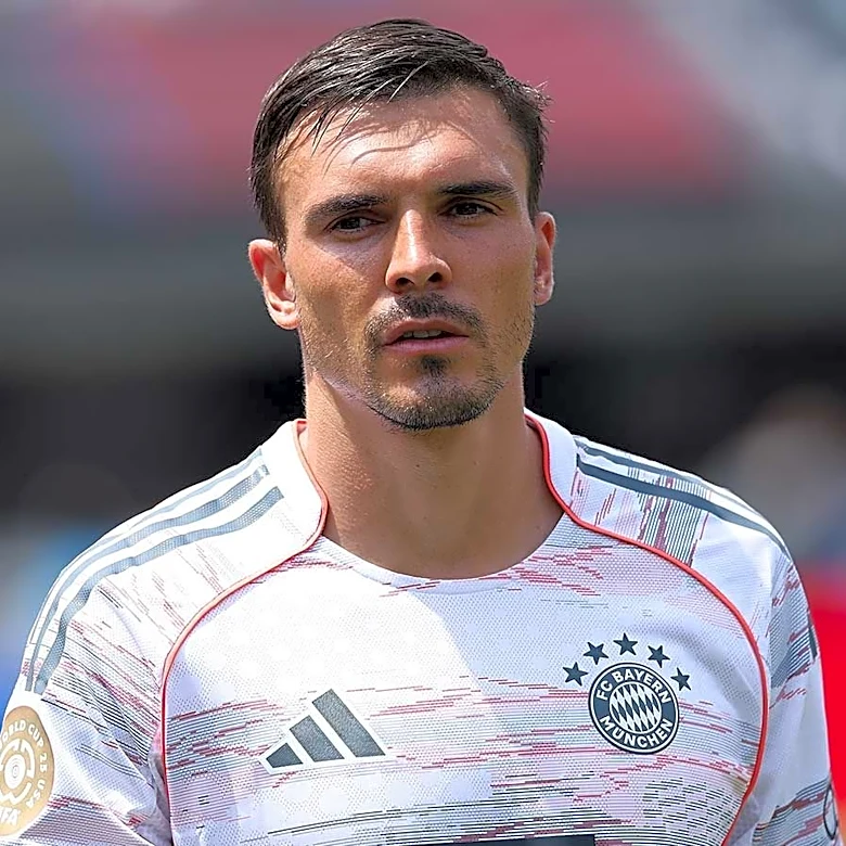 バイエルン・ミュンヘン、3選手を放出候補に　マックス・エベールがジョアン・パリーニャに「クラブに未来はない」と警告