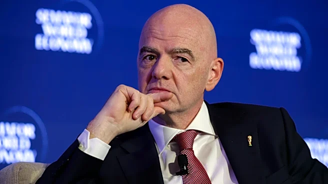 ジャンニ・インファンティーノ会長、ワールドカップ売却計画をめぐり平身低頭の謝罪も、危機協議を経てFIFA会長職にとどまる