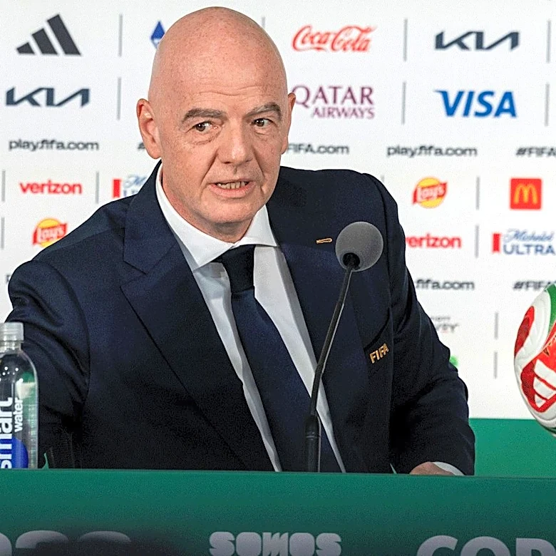 FIFAが200億ドルのワールドカップ構想を断念、アルゼンチンサッカー協会がジャンニ・インファンティーノ会長を支持