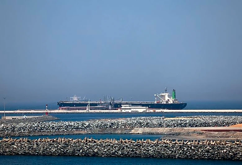 原油先物続伸、ブレント3％超高　中東紛争緊迫で約6週間ぶり高値