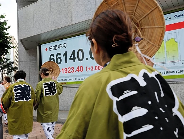 日経平均は小反発、米アルファベット決算を消化　投資増額で「ツルハシ」に恩恵