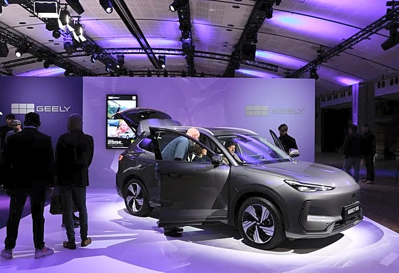 訂正中国吉利、スペインに欧州初の生産拠点　フォードと提携し共同開発も