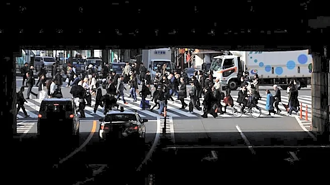 中東情勢で価格転嫁が加速、ＧＤＰギャップ下押し可能性も＝経済財政白書
