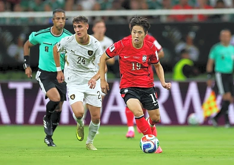 サッカー＝アトレチコ、ＰＳＧから韓国代表ＭＦ李康仁を獲得
