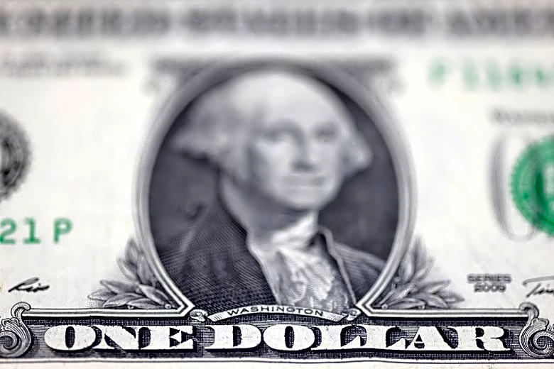 午後3時のドルは163円半ばに軟化、日米中銀イベント前に持ち高調整