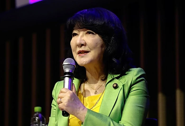 片山財務相、為替介入の可能性巡り「お答えできない」