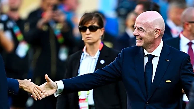 FIFA会長再選に黄信号、W杯事業の権益売却案で混乱 地域連盟の信頼失う