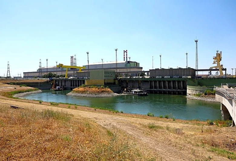 ハンガリー唯一の原発、猛暑によるドナウ川水位低下で全面停止へ＝首相