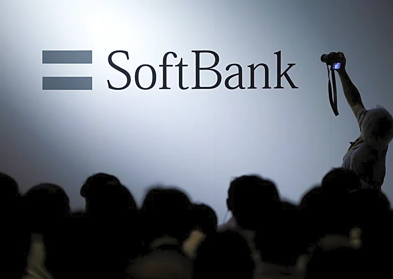 ソフトバンクＧ、4－6月期は17.7％減益　デリバティブ関連損やコスト増