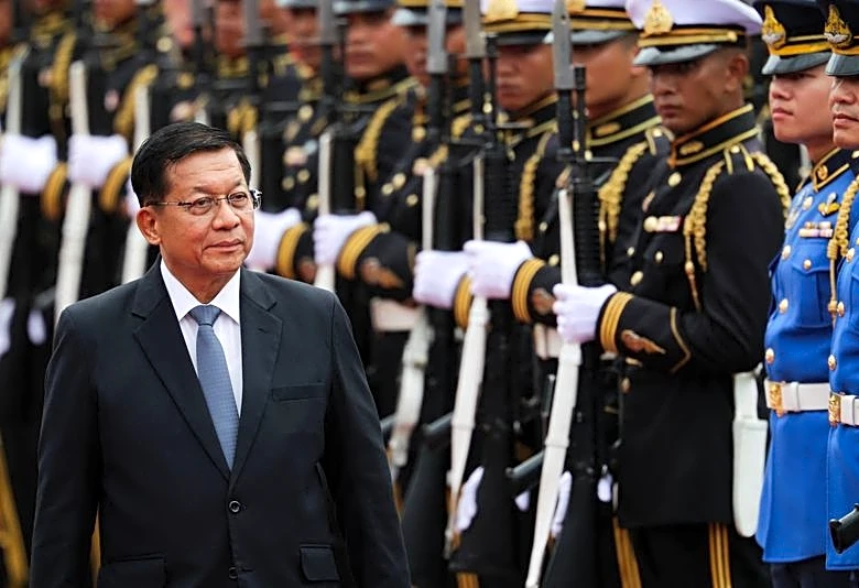 ミャンマー大統領がタイ訪問、ＡＳＥＡＮとの関係改善に意欲　正統性獲得模索