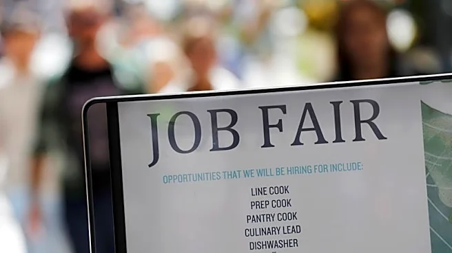 米新規失業保険申請19.9万件、予想下回る 労働市場の安定示唆