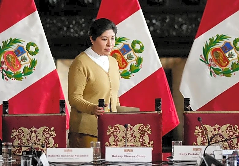 ペルーとメキシコ、国交回復で合意　チャベス元首相の亡命巡り対立