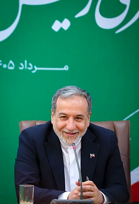 イラン外相、オマーンと合意近いと表明　海峡再開は米の対応次第と指摘