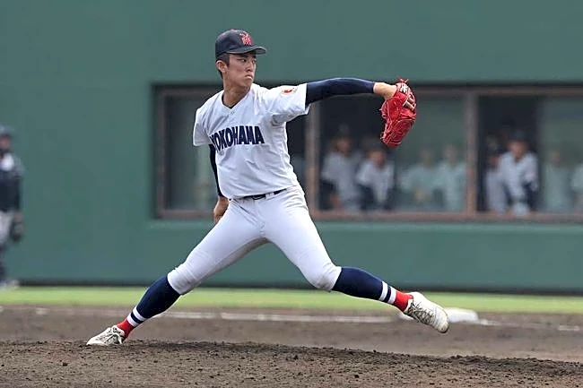 横浜エース織田翔希、自己最速157キロに場内騒然…イニングごとに球速更新、日米スカウト注目の剛腕