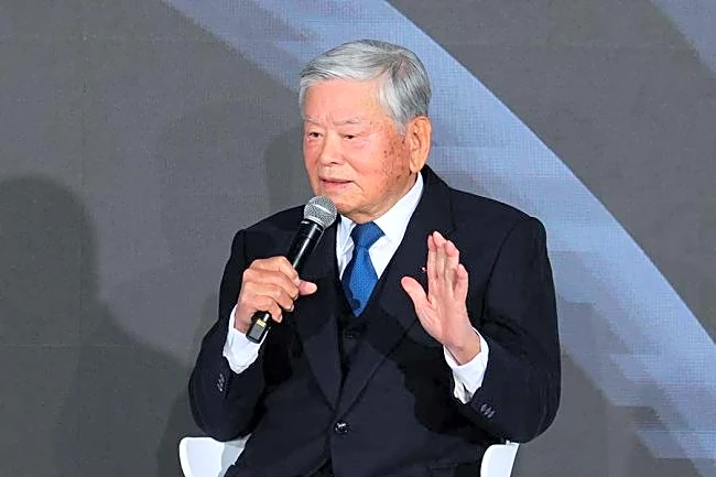 川淵三郎氏「FIFAは審判を再教育すべき！」　W杯に持論を展開「酷いプレー多すぎ」「判定基準どうなっている」