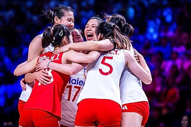 女子バレー中国「下剋上の奇跡は偶然ではない」　五輪出場権争いで日本の脅威に「世界に示した」