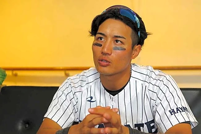 中学も高校も「なんか常に崖っぷち」　2軍首位打者を独走、遅咲き25歳の逆転劇…MLB右腕と意外な縁