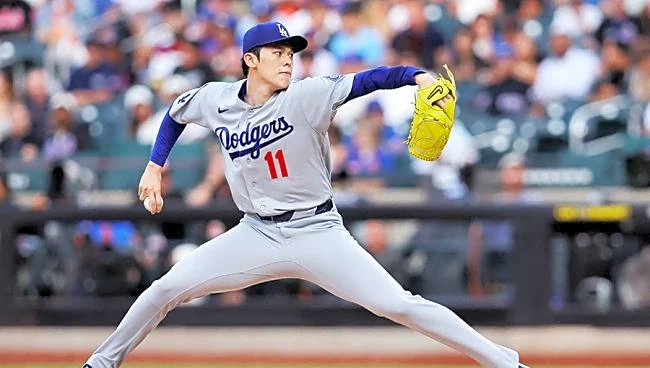 佐々木朗希、大谷翔平が選んだ1枚に集まる賛辞「マジで神がかってた」　必死の表情が「最高」