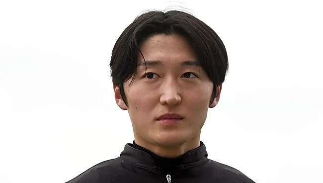 最終直線で斜行→4頭が被害　札幌競馬で29歳・鮫島克駿が騎乗停止に　8月8～16日、開催4日間