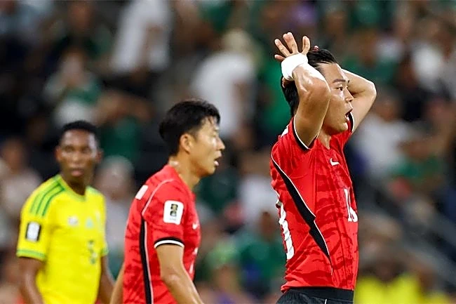 「韓国サッカーの屈辱だ」日本14位の裏で…早すぎる“除外”にメディア嘆き「一段と低下の見通し」