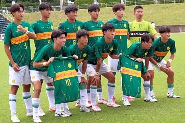 主将が緊急離脱の大ピンチ　苦境のサッカー名門校、手首に“団結の印”で機運「絶対日本一取れる」――静岡学園・沢井翼