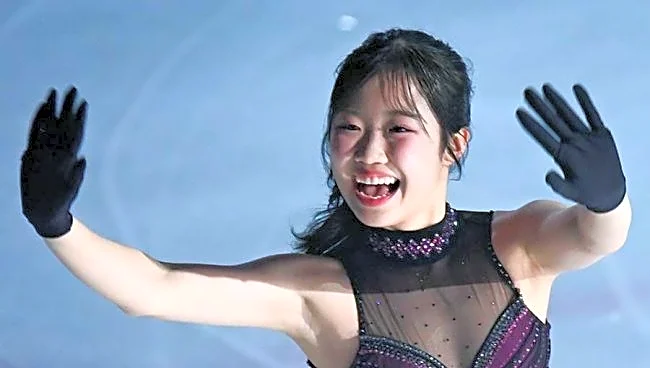 「本当に綺麗」 18歳フィギュア女子、華麗に大技成功で「仕上がってきてる」の声 マリニンまで反応