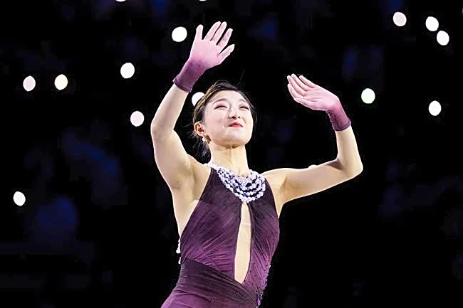 「もしかして旦那さん撮影？」坂本花織から届いた突然のメッセージに反響　左手には「キラリと…」