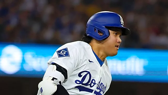 大谷24号被弾で、敵ピッチャーが“硬直” 一瞬で逆転確信…180キロ衝撃ライナーに本拠地大歓声