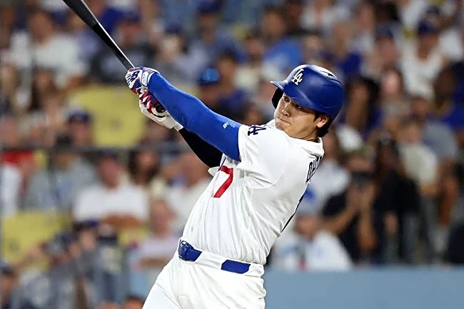 大谷HRの数秒後…構図完璧な“神写真”に米絶賛の嵐　背後に浮かぶ7文字「マジでイケてる」の声