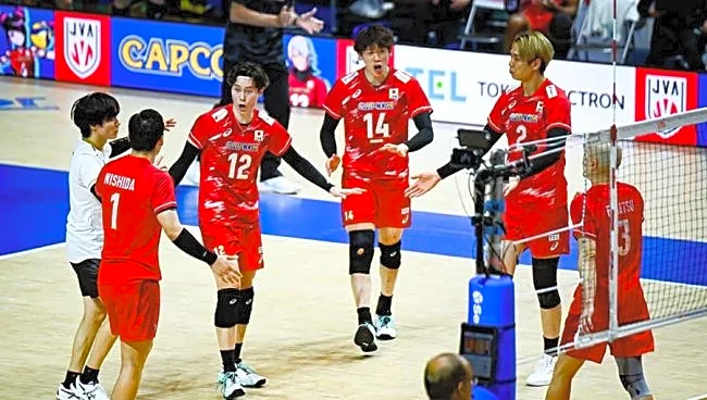 バレー日本は「まるでカーペットのよう」 海外選手や監督が見た強さ「気づけば日本の得点に…」