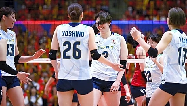 悲劇の負傷から1か月…女子バレー日本代表24歳の姿に歓喜の声「嬉しくて涙が」「早く会いたい」