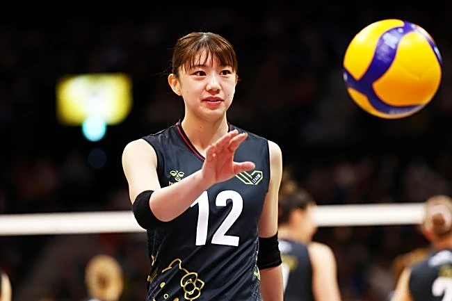 大人気バレー女子がまさかの告白「文句言われる」　25歳誕生日…“特別扱い”に本人も爆笑