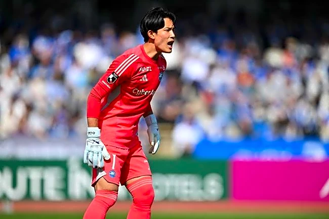 日本サッカー界にBIGニュース「まぁじ！！」　相次ぐ結婚報告に騒然「奥様めっちゃスタイル良い」　25歳に祝福殺到