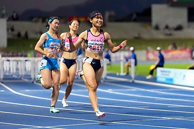 「向かい風2.1でこのタイム…」女子高生スプリンターに騒然「段違いだ」　152cm逸材がインハイ2冠